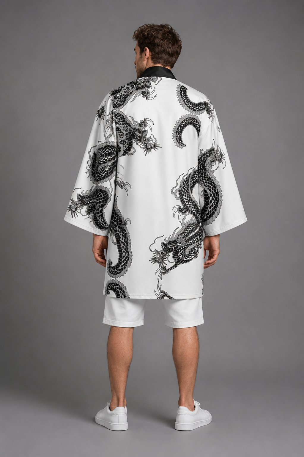 Kimono Long Homme Satin Blanc et Noir avec Dragons